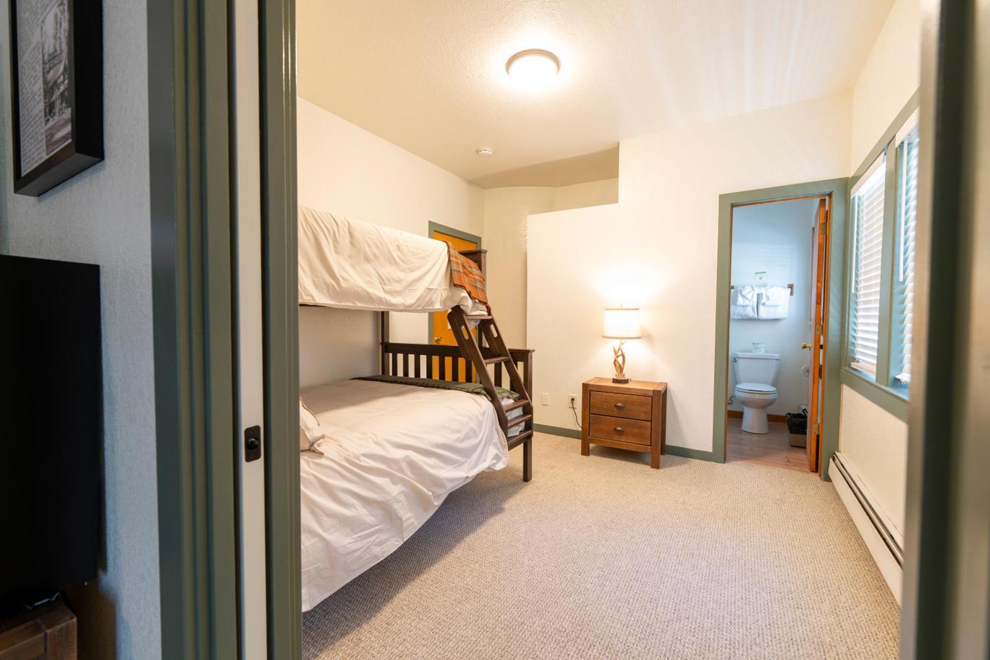 Camp Richardson Hotel 4*